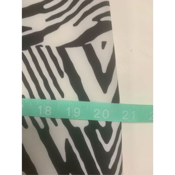 Calvin Klein Patterned Skirt - Picture 6 of 7